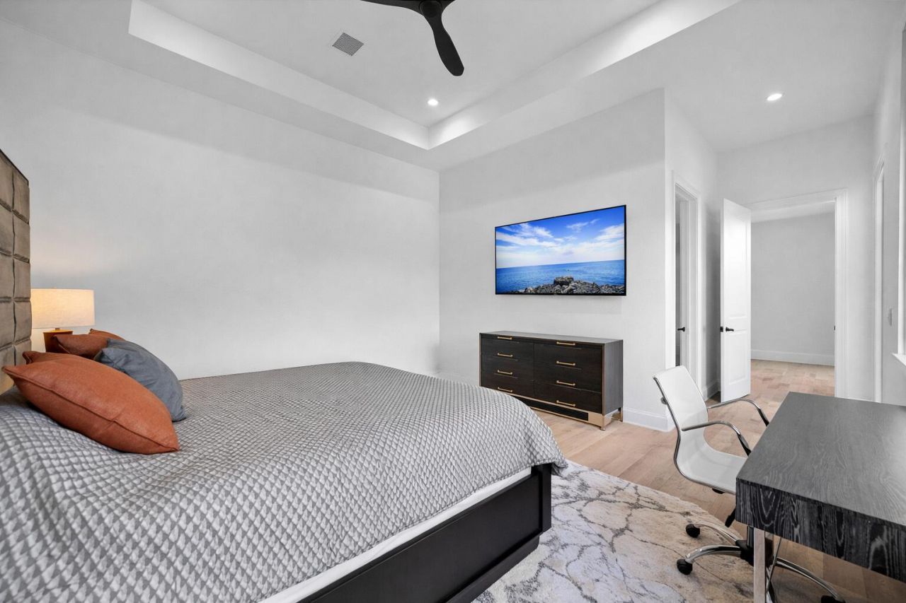 736 Lagoon Drive, North Palm Beach, FL 33408 Photo