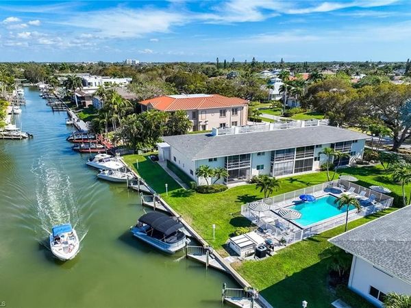 1417 Chesapeake AVE, Unit 104, NAPLES, FL 34102