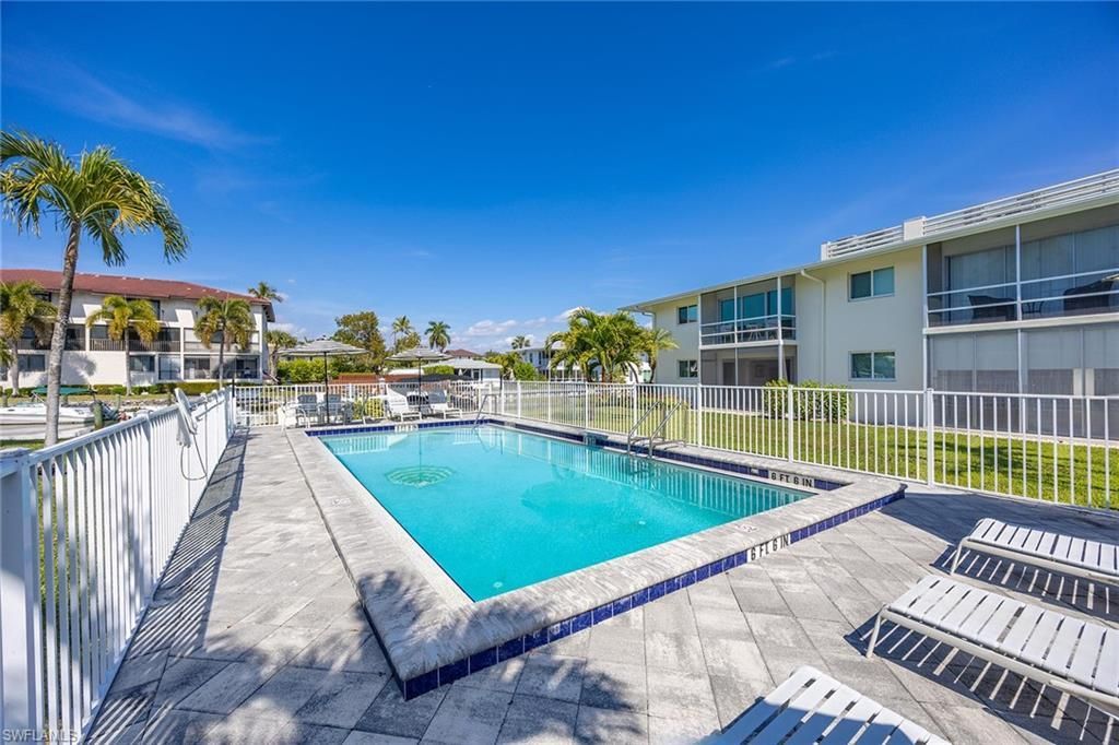 1417 Chesapeake Ave, Unit 104, Naples, FL 34102 Photo