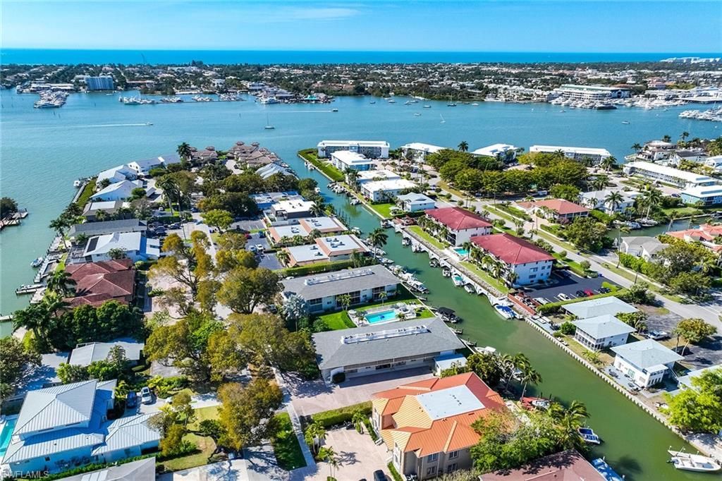 1417 Chesapeake Ave, Unit 104, Naples, FL 34102 Photo