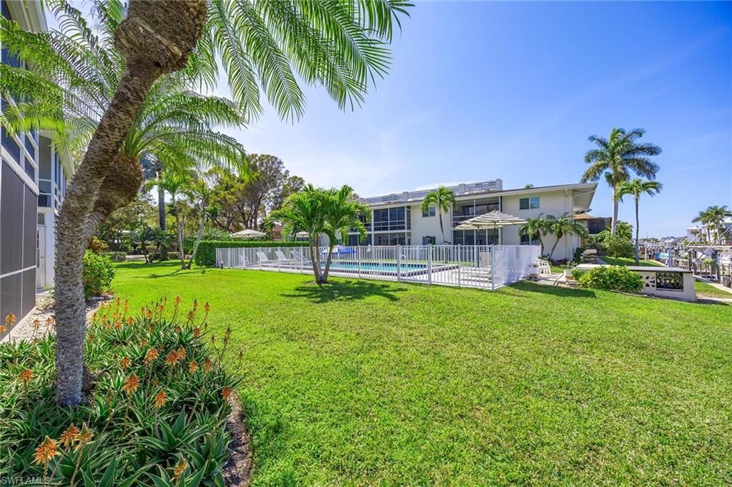 1417 Chesapeake Ave, Unit 104, Naples, FL 34102 Photo