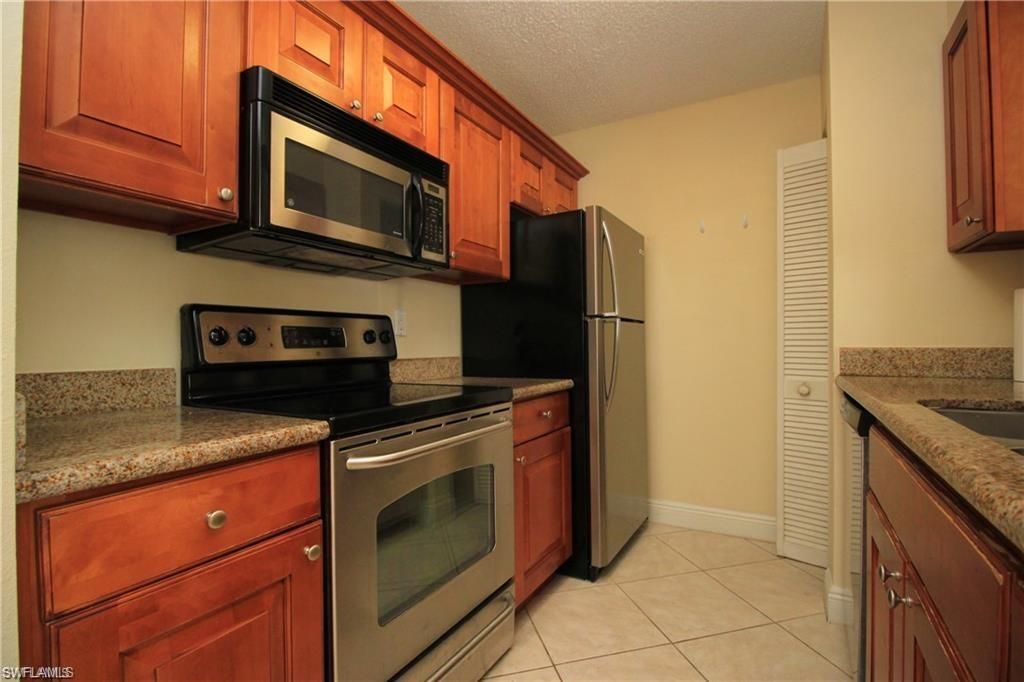 194 Santa Clara Dr, Unit 194, Naples, FL 34104 Photo
