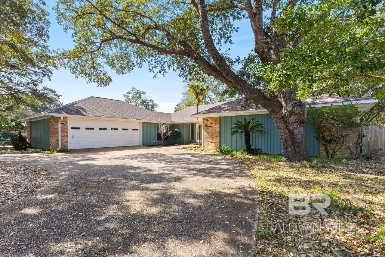 1417 E Fairway Drive Gulf Shores, AL 36542