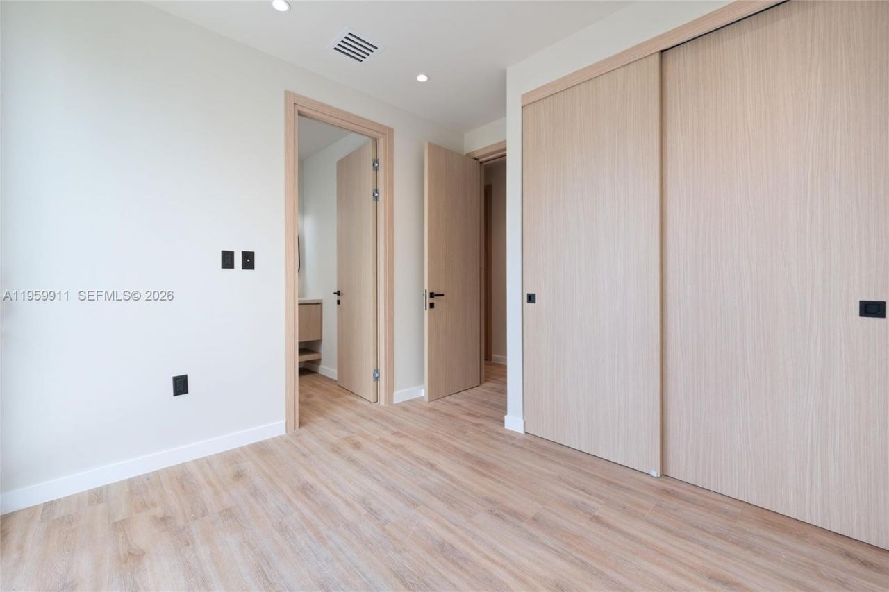 3601 SW 23rd Ter, Unit 1, Miami, FL 33145 Photo