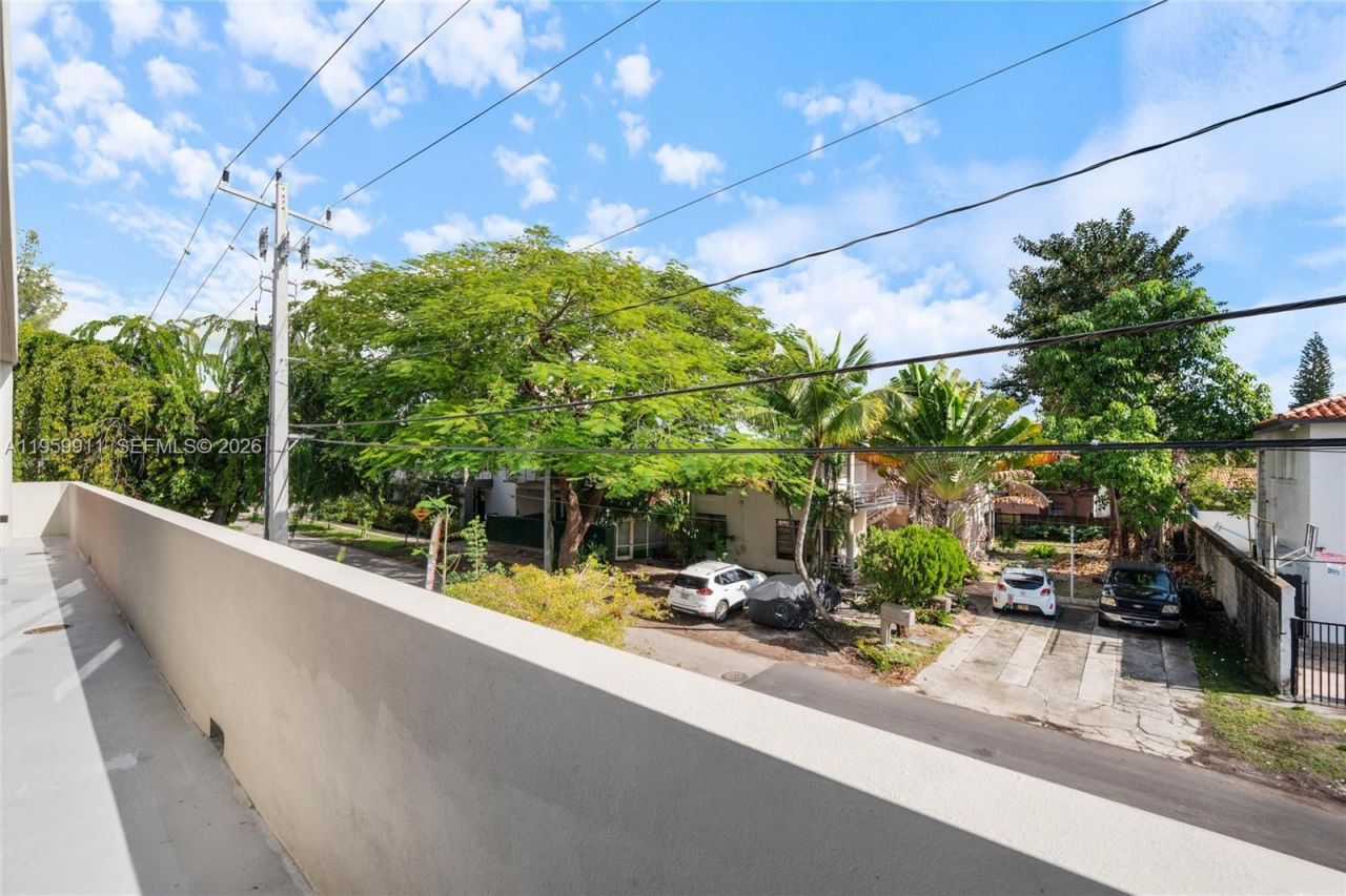 3601 SW 23rd Ter, Unit 1, Miami, FL 33145 Photo