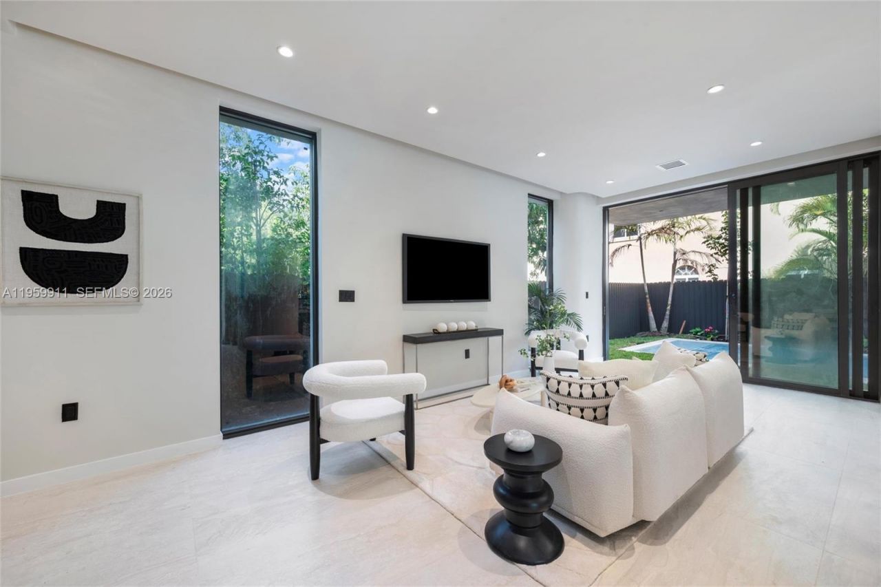 3601 SW 23rd Ter, Unit 1, Miami, FL 33145 Photo