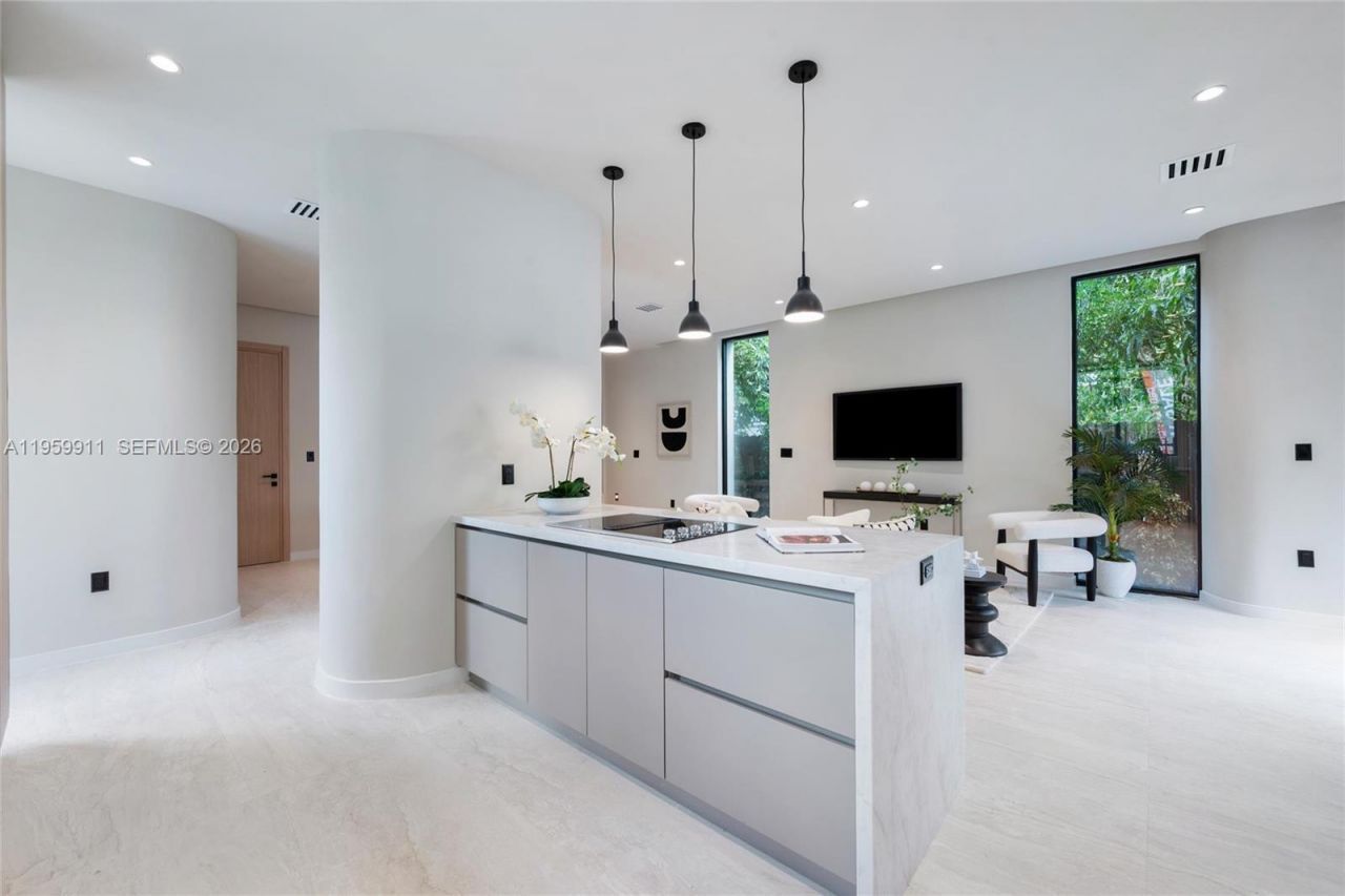 3601 SW 23rd Ter, Unit 1, Miami, FL 33145 Photo