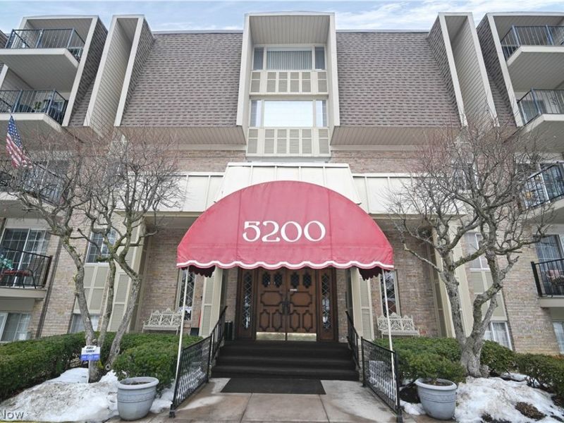 5200 West Boulevard, Unit 505, Youngstown, OH 44512 Photo 1