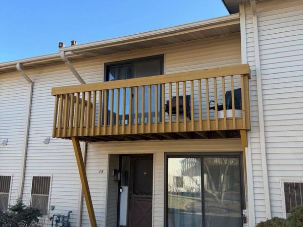 15 Constitution Court, Vernon Hills, IL 60061