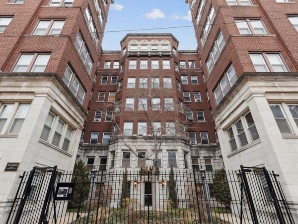 1040 W Balmoral Avenue, Unit 4B, Chicago, IL 60640