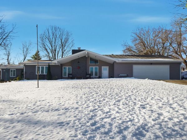 2805 Cottonwood Drive, Springfield, OH 45504