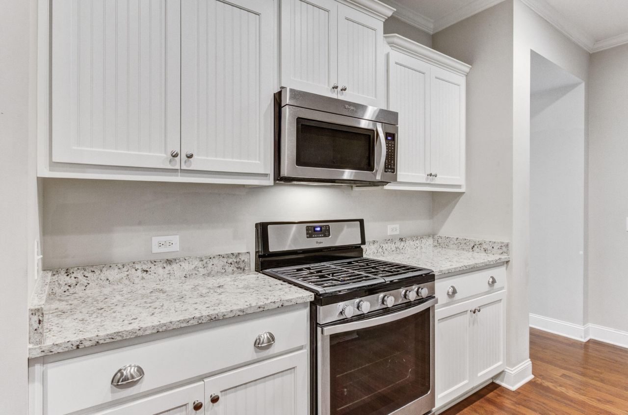 2005 Kings Gate Lane Photo 6