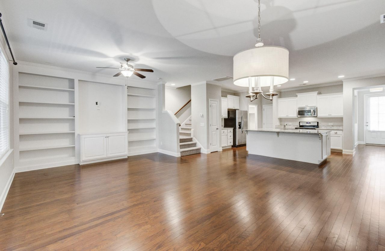 2005 Kings Gate Lane Photo 9