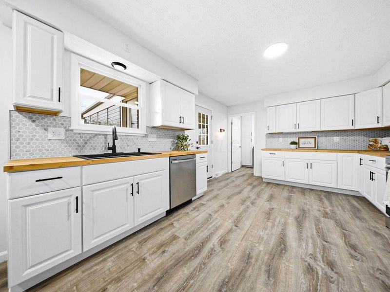 103 Valleyview Drive , Mount Sterling, OH 43143 Photo 14