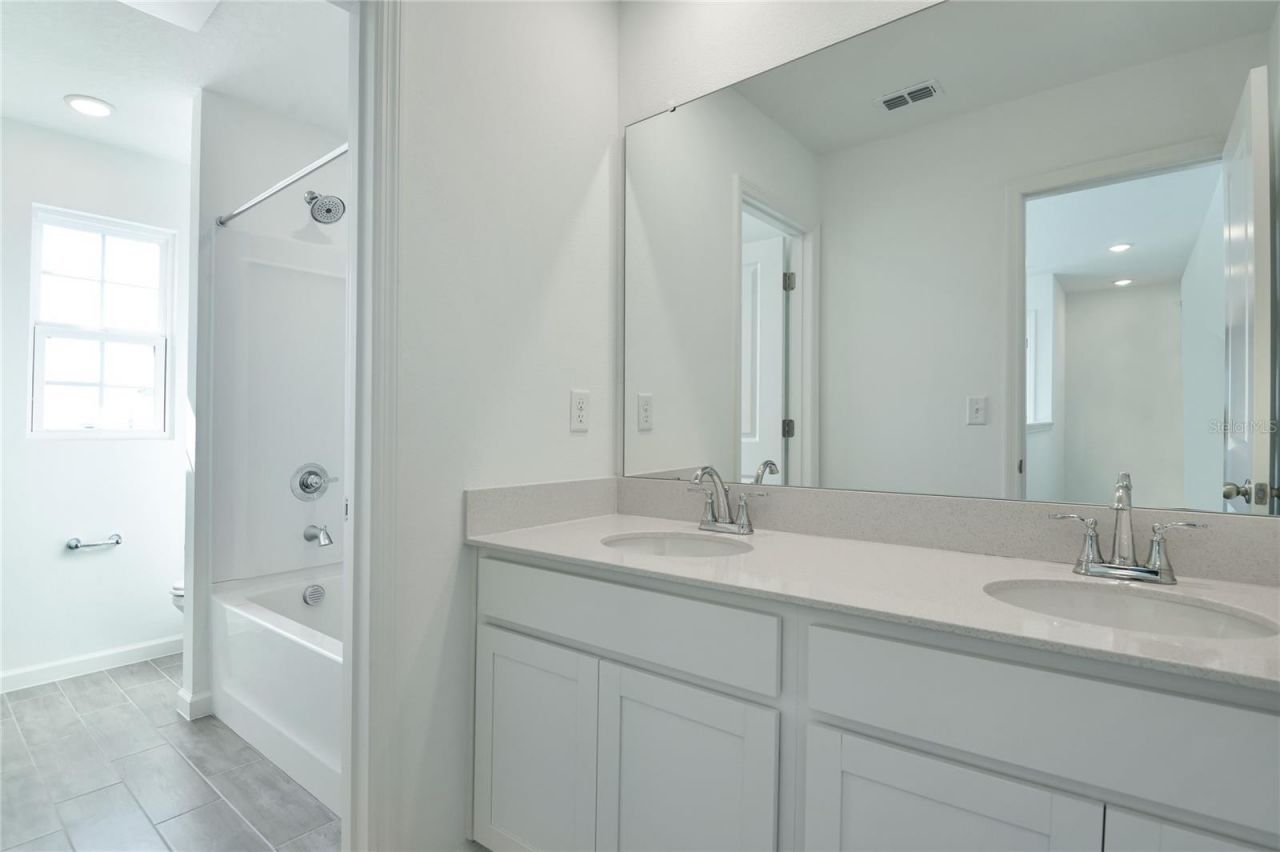 1253 Daisy Hill Avenue, Dundee, FL 33838 Photo