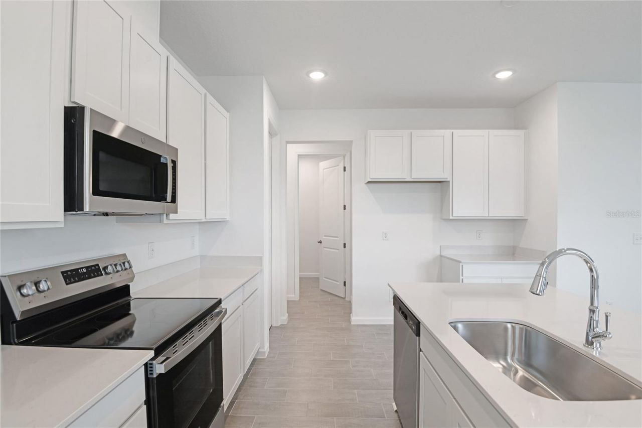 1253 Daisy Hill Avenue, Dundee, FL 33838 Photo