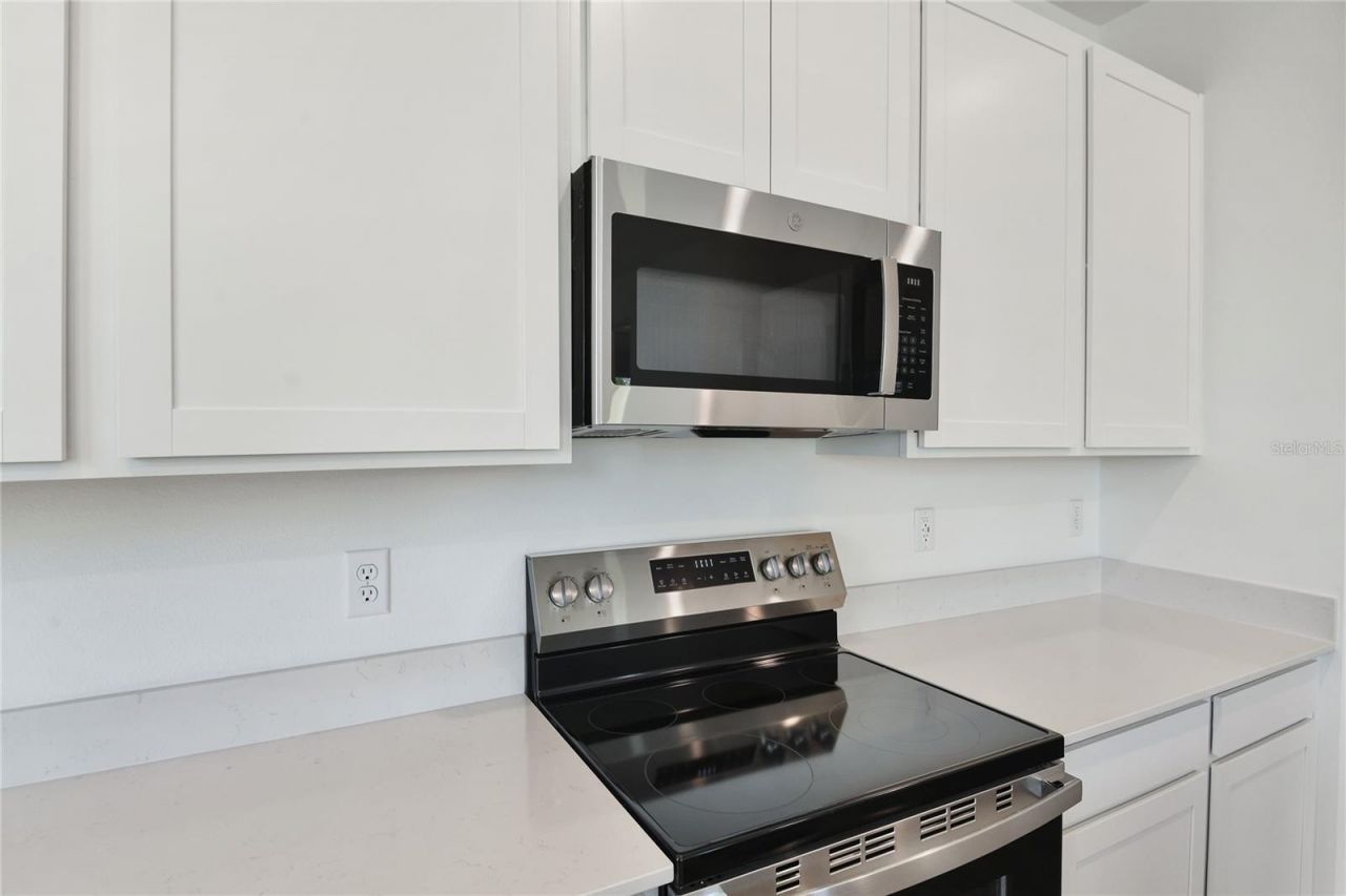 1253 Daisy Hill Avenue, Dundee, FL 33838 Photo