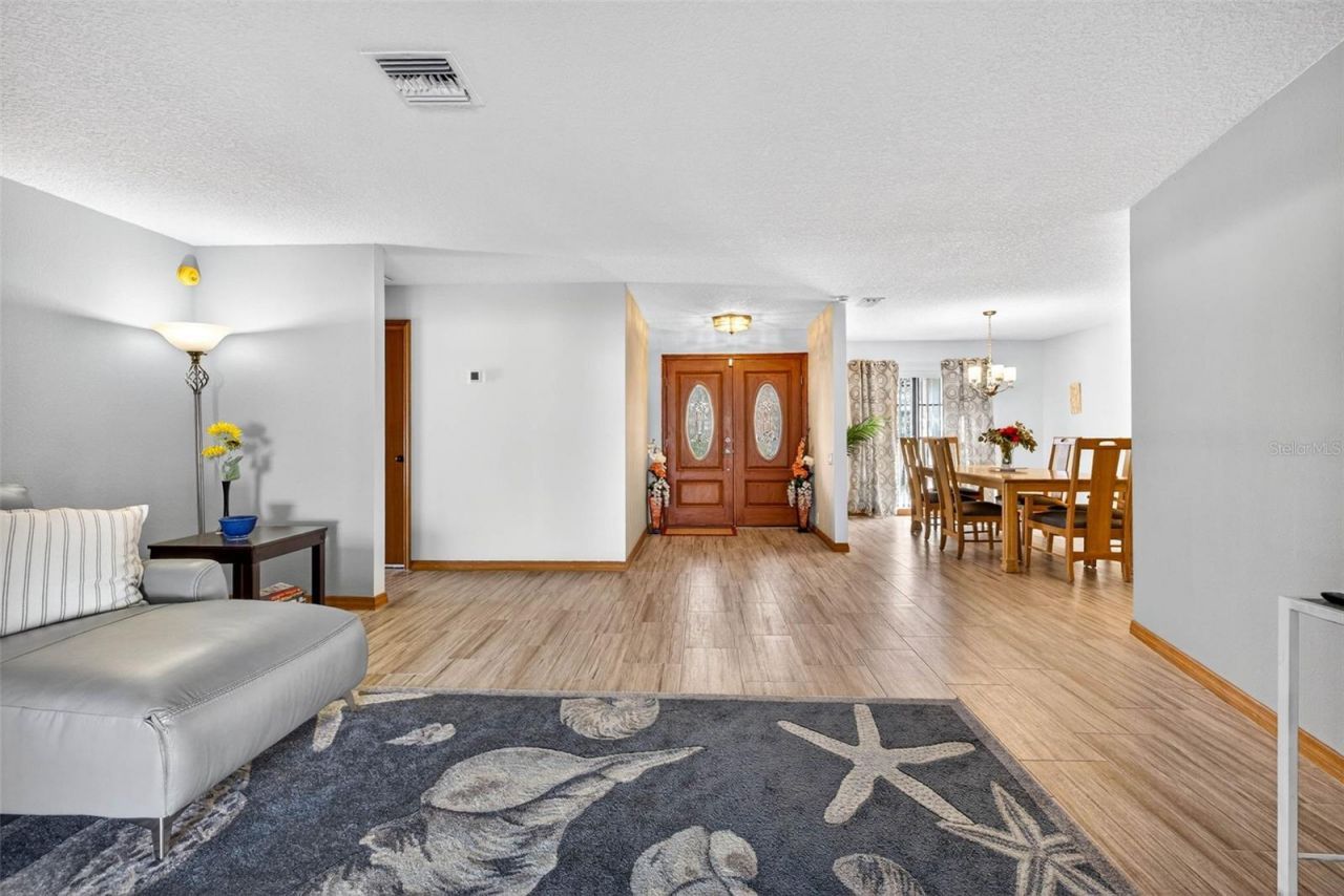 6418 Jacqueline Arbor Drive, Temple Terrace, FL 33617 Photo