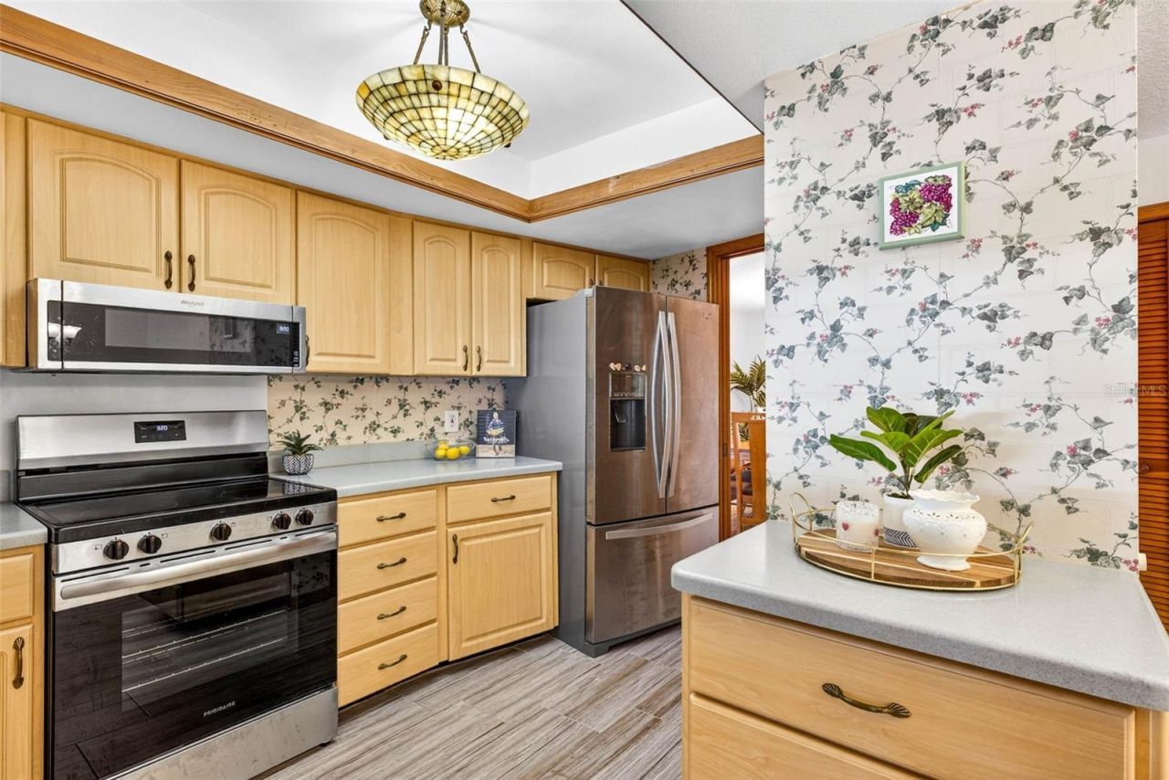 6418 Jacqueline Arbor Drive, Temple Terrace, FL 33617 Photo