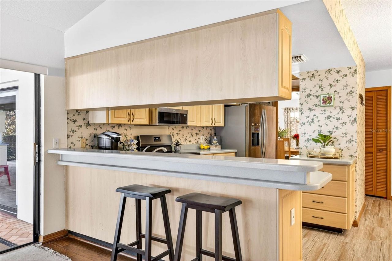 6418 Jacqueline Arbor Drive, Temple Terrace, FL 33617 Photo