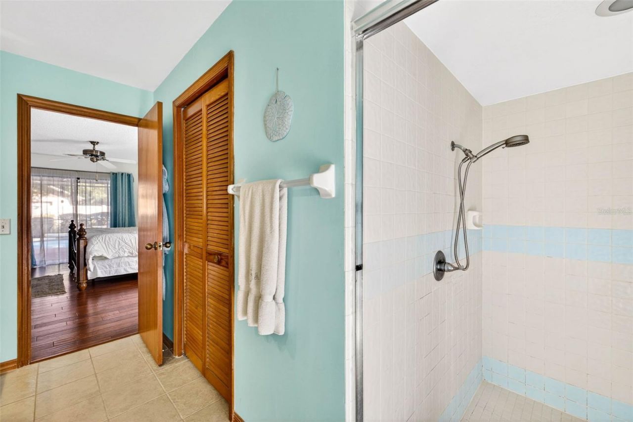 6418 Jacqueline Arbor Drive, Temple Terrace, FL 33617 Photo