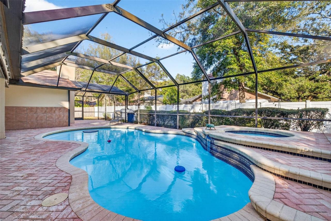 6418 Jacqueline Arbor Drive, Temple Terrace, FL 33617 Photo