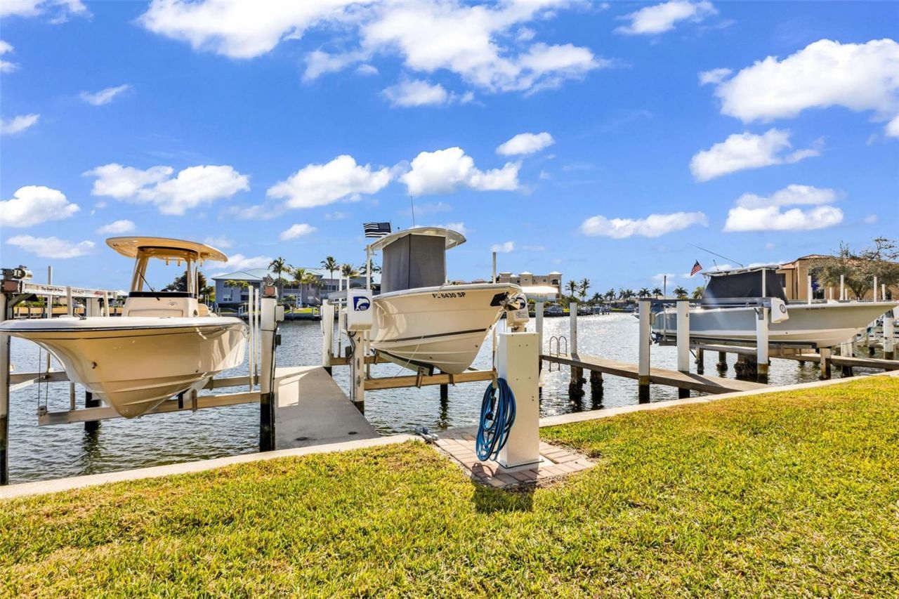 3308 Purple Martin Drive, Unit 122, Punta Gorda, FL 33950 Photo