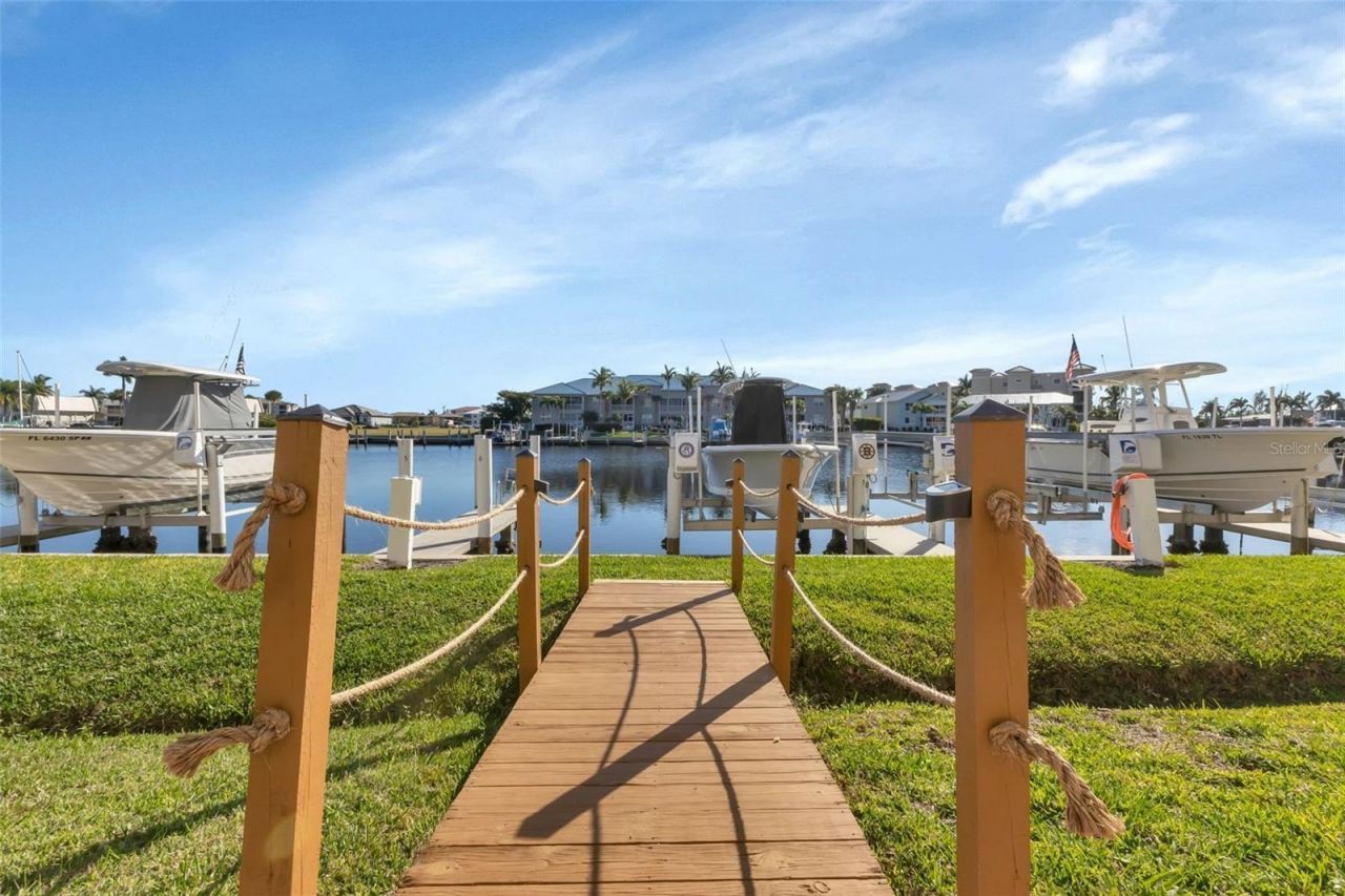 3308 Purple Martin Drive, Unit 122, Punta Gorda, FL 33950 Photo