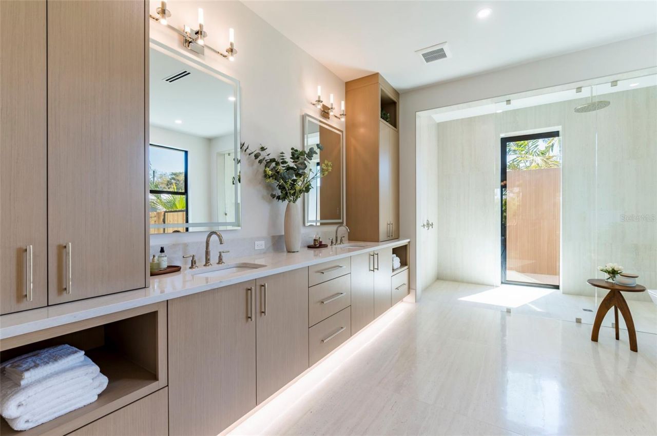 1959 Wisteria Street, Sarasota, FL 34239 Photo