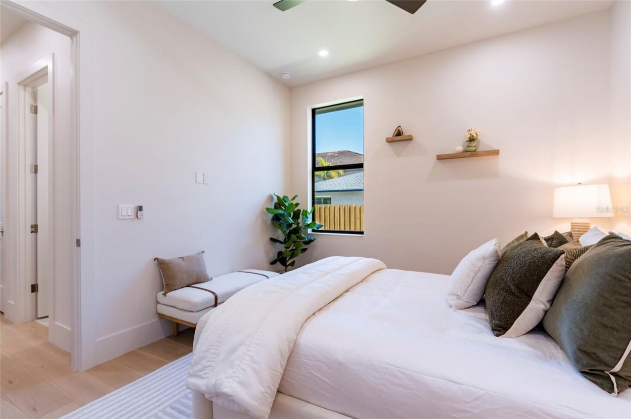 1959 Wisteria Street, Sarasota, FL 34239 Photo