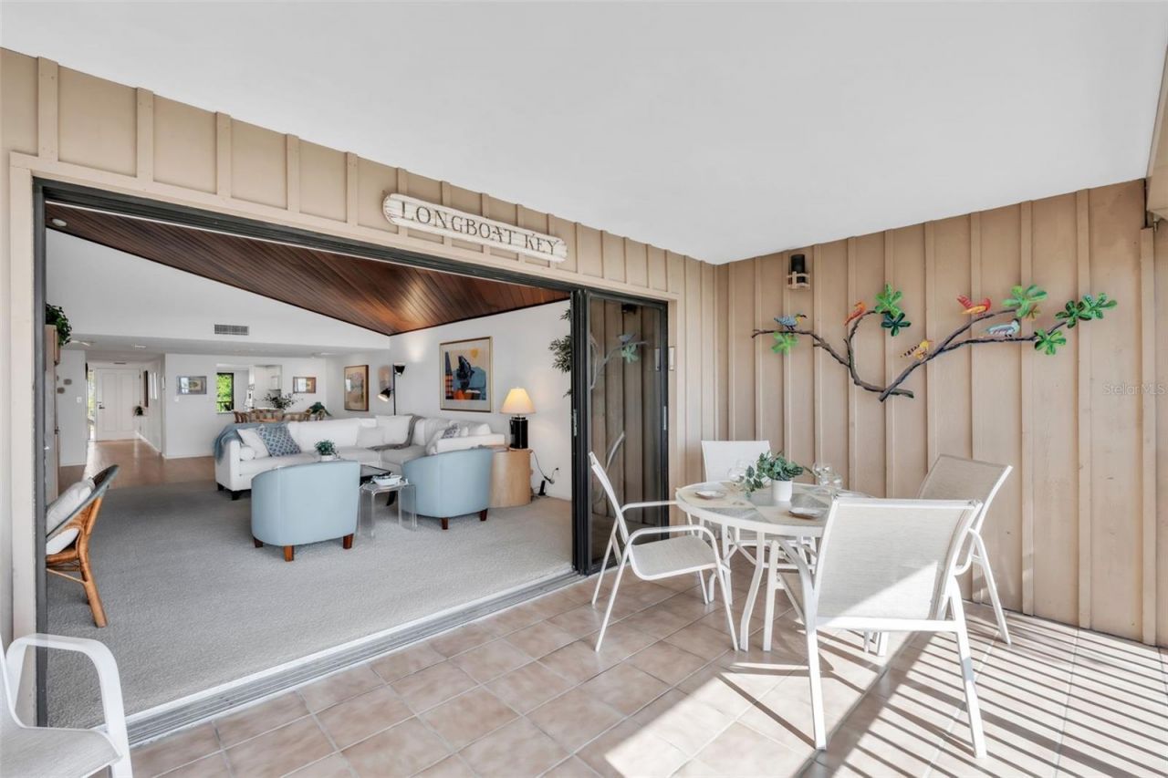 5635 Gulf Of Mexico Drive, Unit 202, Longboat Key, FL 34228 Photo