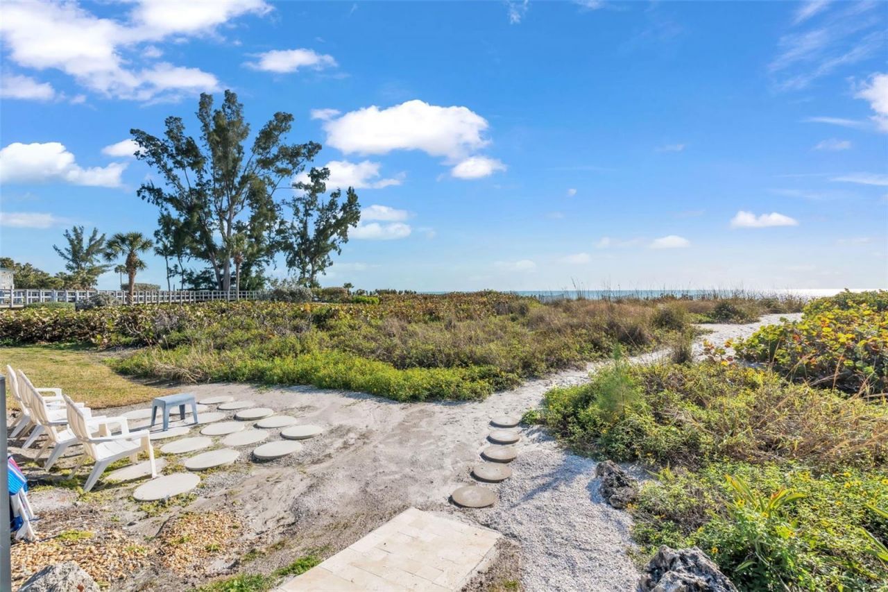 5635 Gulf Of Mexico Drive, Unit 202, Longboat Key, FL 34228 Photo