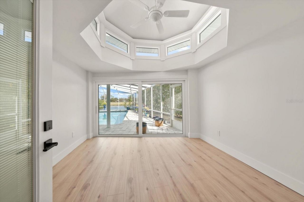 6667 Greenbrier Drive, Seminole, FL 33777 Photo