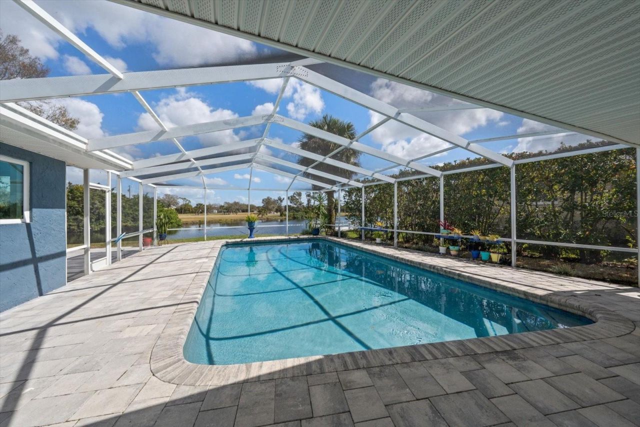 6667 Greenbrier Drive, Seminole, FL 33777 Photo