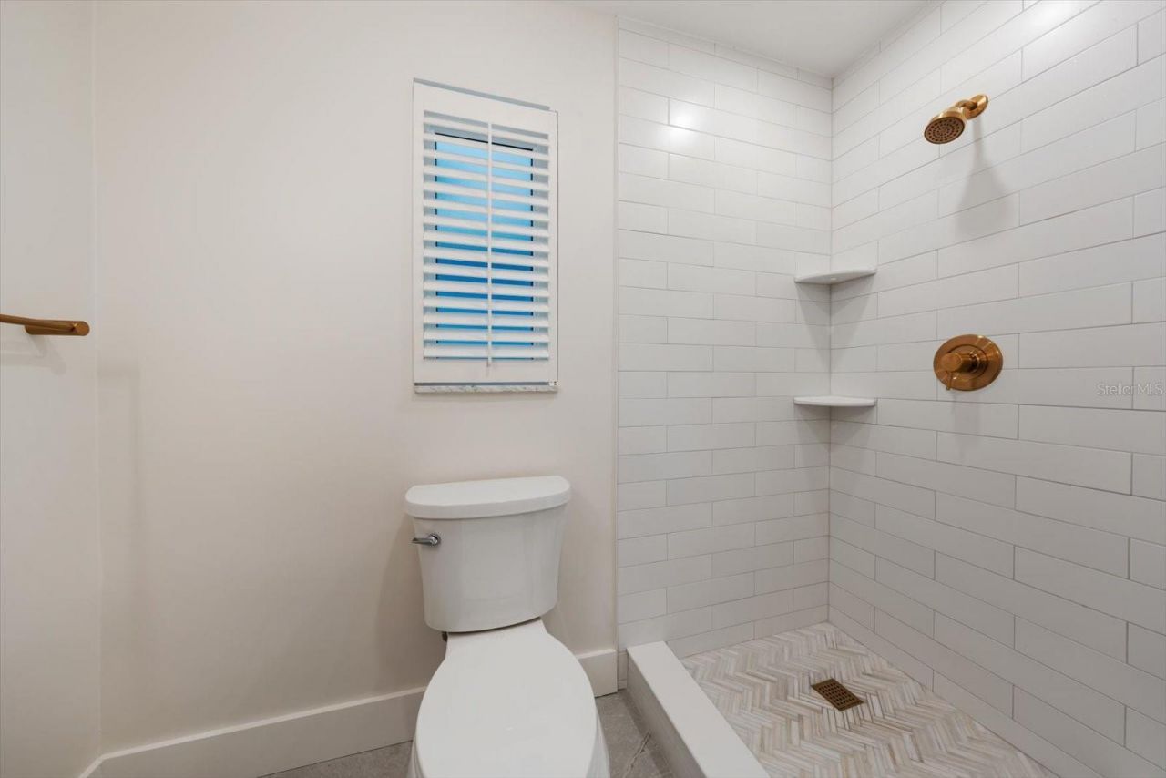 6667 Greenbrier Drive, Seminole, FL 33777 Photo