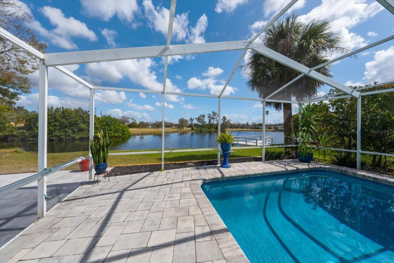 6667 Greenbrier Drive, Seminole, FL 33777 Photo