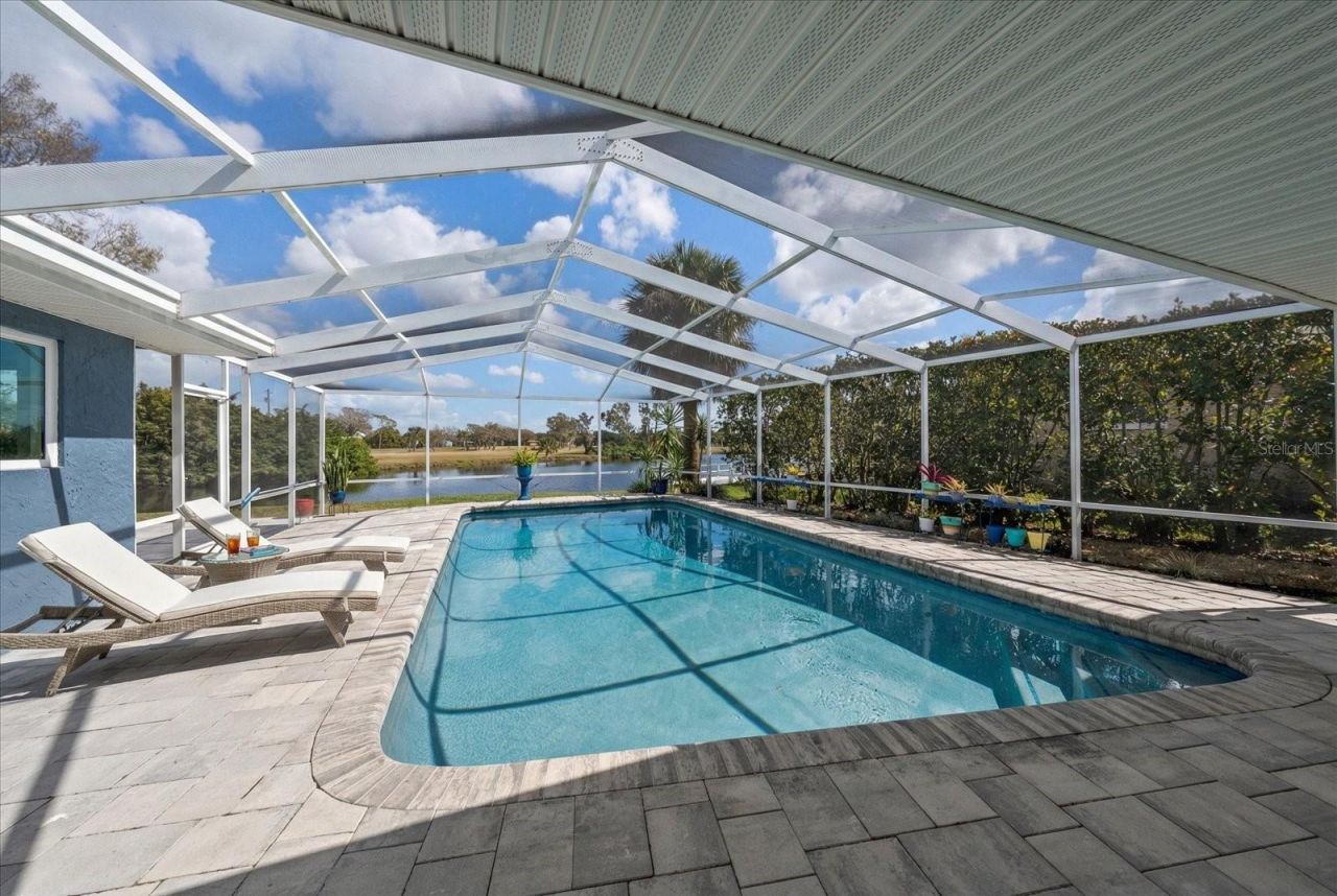 6667 Greenbrier Drive, Seminole, FL 33777 Photo