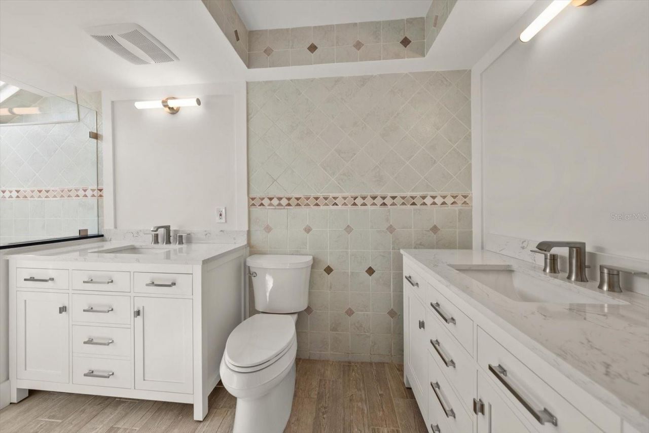 6667 Greenbrier Drive, Seminole, FL 33777 Photo