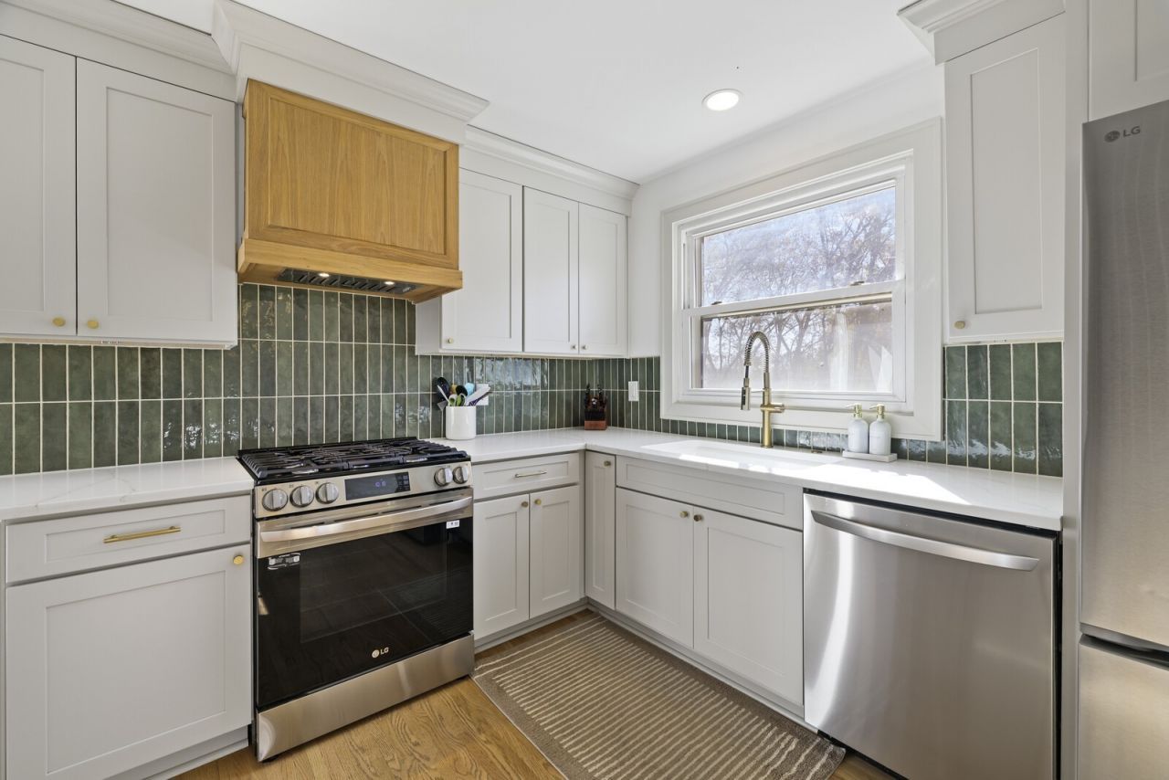 616 Vinson Dr, Nashville, TN 37217 Main Photo