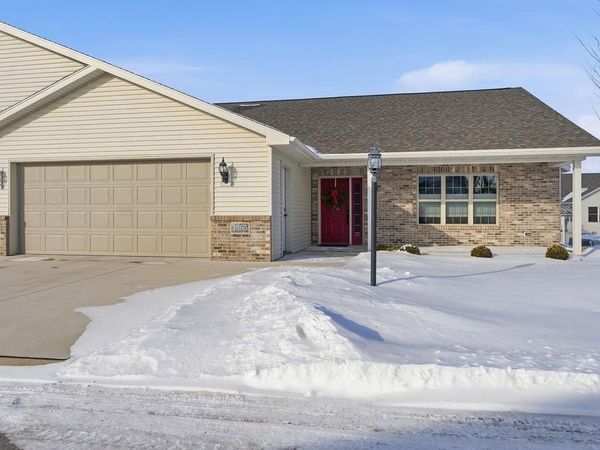 1365 CANDLELIGHT LANE, Fond Du Lac, WI 54937