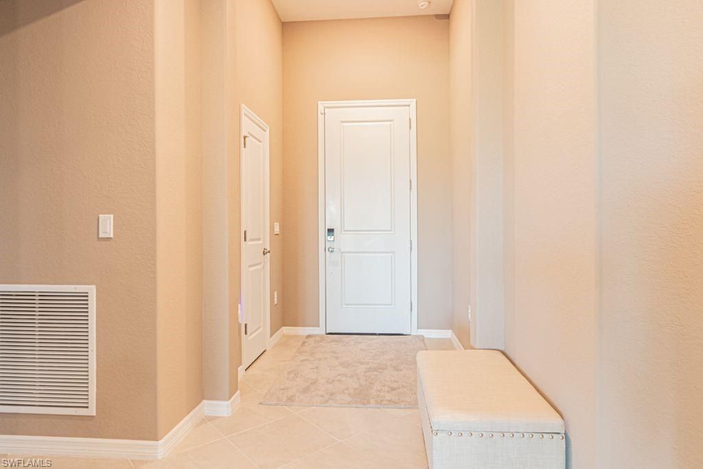 3943 E Hampton Cir, Alva, FL 33920 Photo