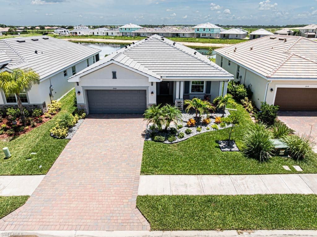 3943 E Hampton Cir, Alva, FL 33920 Photo