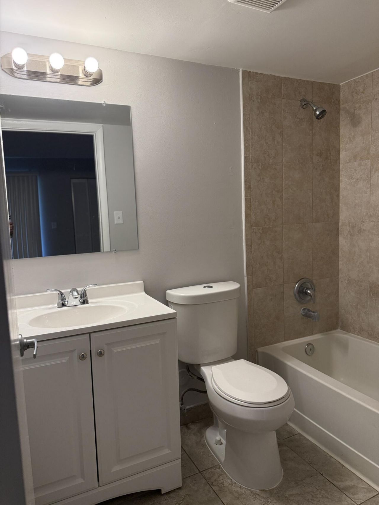 1106 Meadows Circle, Unit 1106, Boynton Beach, FL 33436 Photo