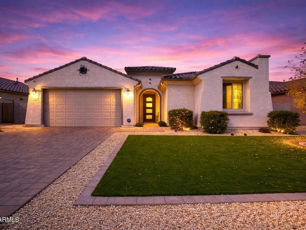 8616 W RANCHO Drive, Glendale, AZ 85305