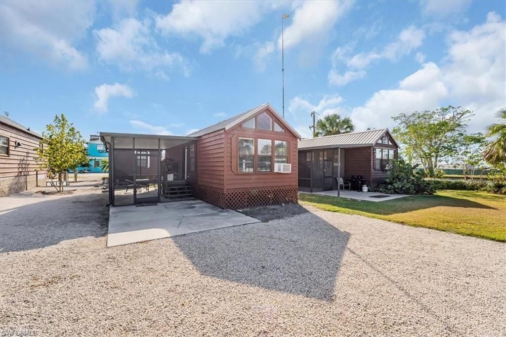 825 Copeland Ave S, Unit 20, Everglades City, FL 34139 Photo