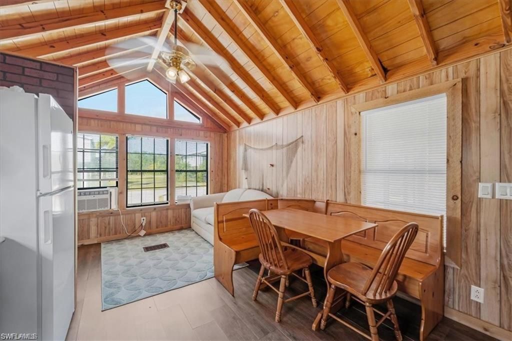 825 Copeland Ave S, Unit 20, Everglades City, FL 34139 Photo