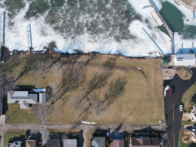 2 Downend Drive, Marblehead, OH 43440 Photo 4