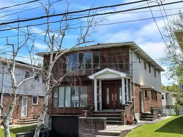 243-60 72ND Avenue, Little Neck, NY 11362