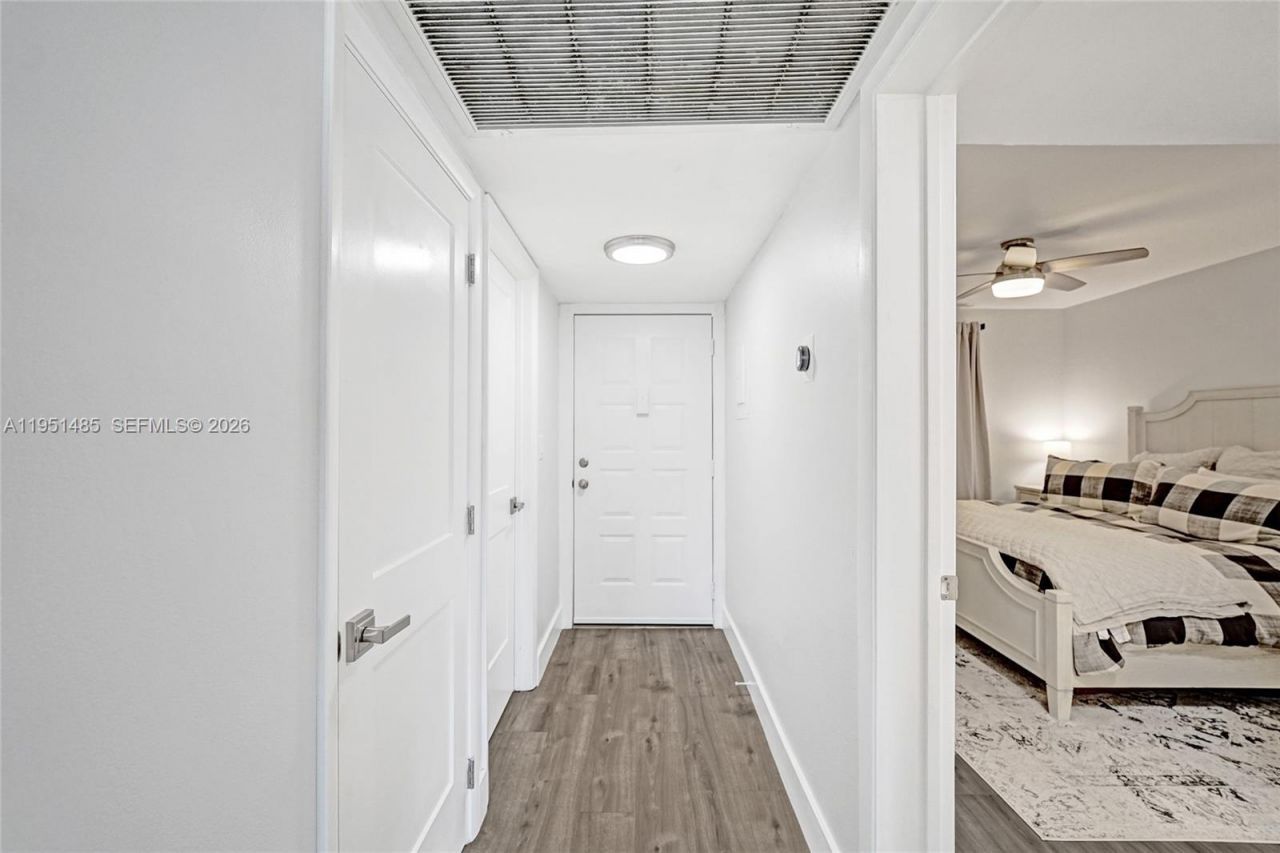 10501 W Broward Blvd, Unit 406, Plantation, FL 33324 Photo