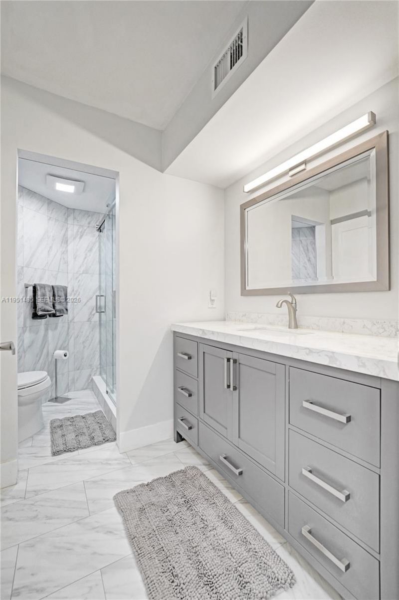 10501 W Broward Blvd, Unit 406, Plantation, FL 33324 Photo